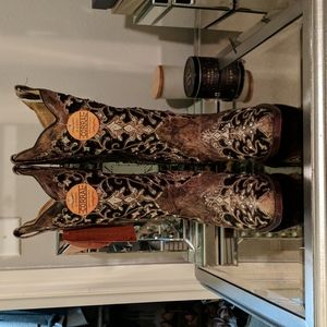 Corral Women's Embroidered Ankle Boots